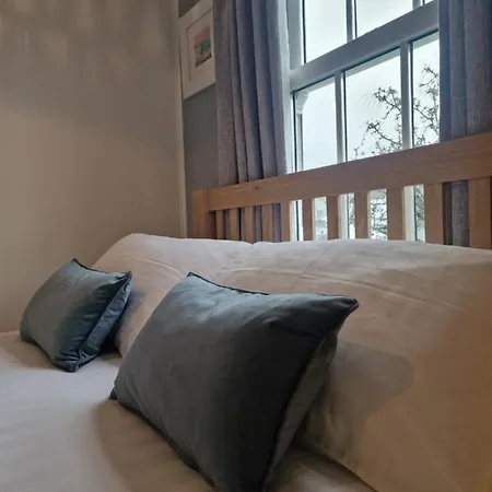 Small Close To Beach & St Ives *